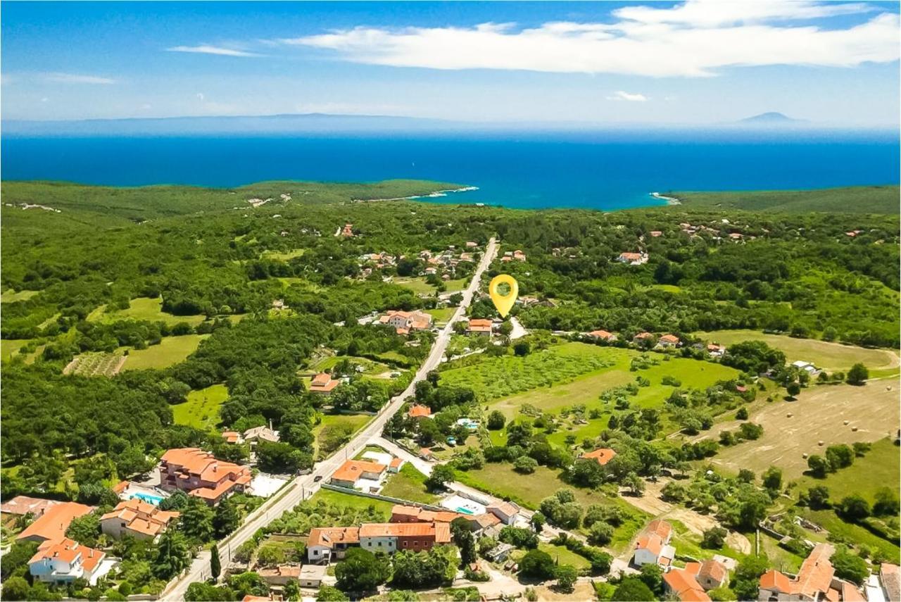 Holiday Home Liberta Krnica Dış mekan fotoğraf