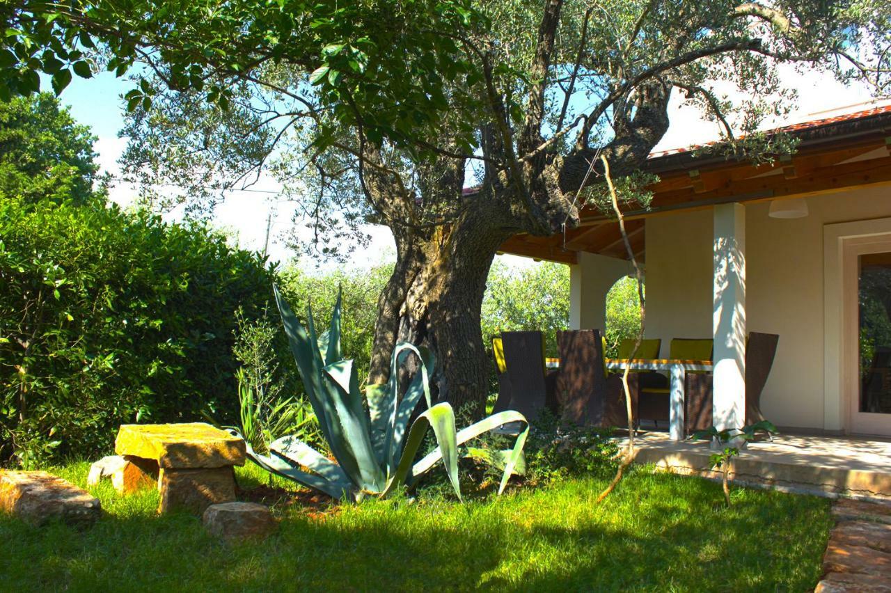 Holiday Home Liberta Krnica Dış mekan fotoğraf