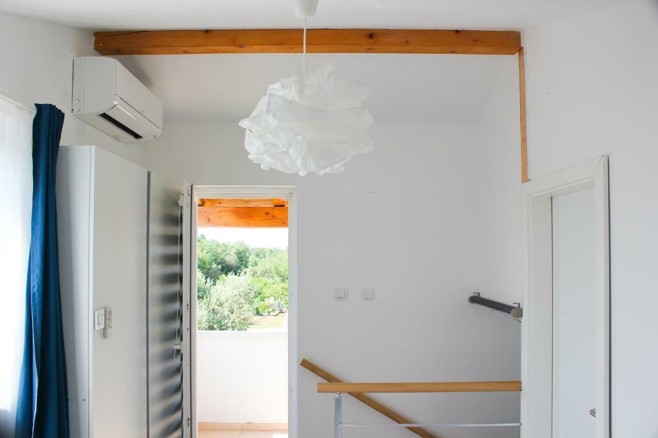 Holiday Home Liberta Krnica Dış mekan fotoğraf