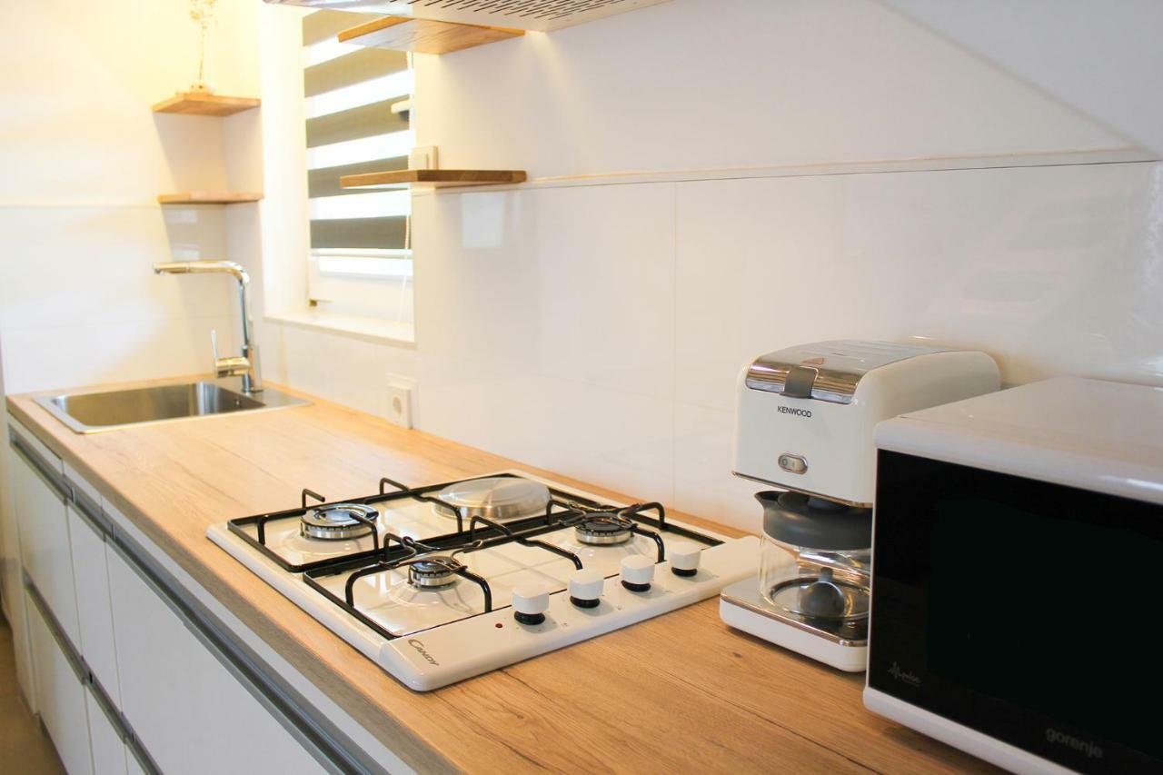 Holiday Home Liberta Krnica Dış mekan fotoğraf