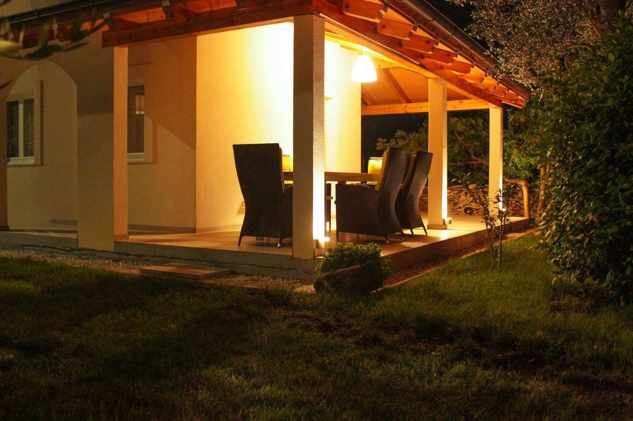 Holiday Home Liberta Krnica Dış mekan fotoğraf