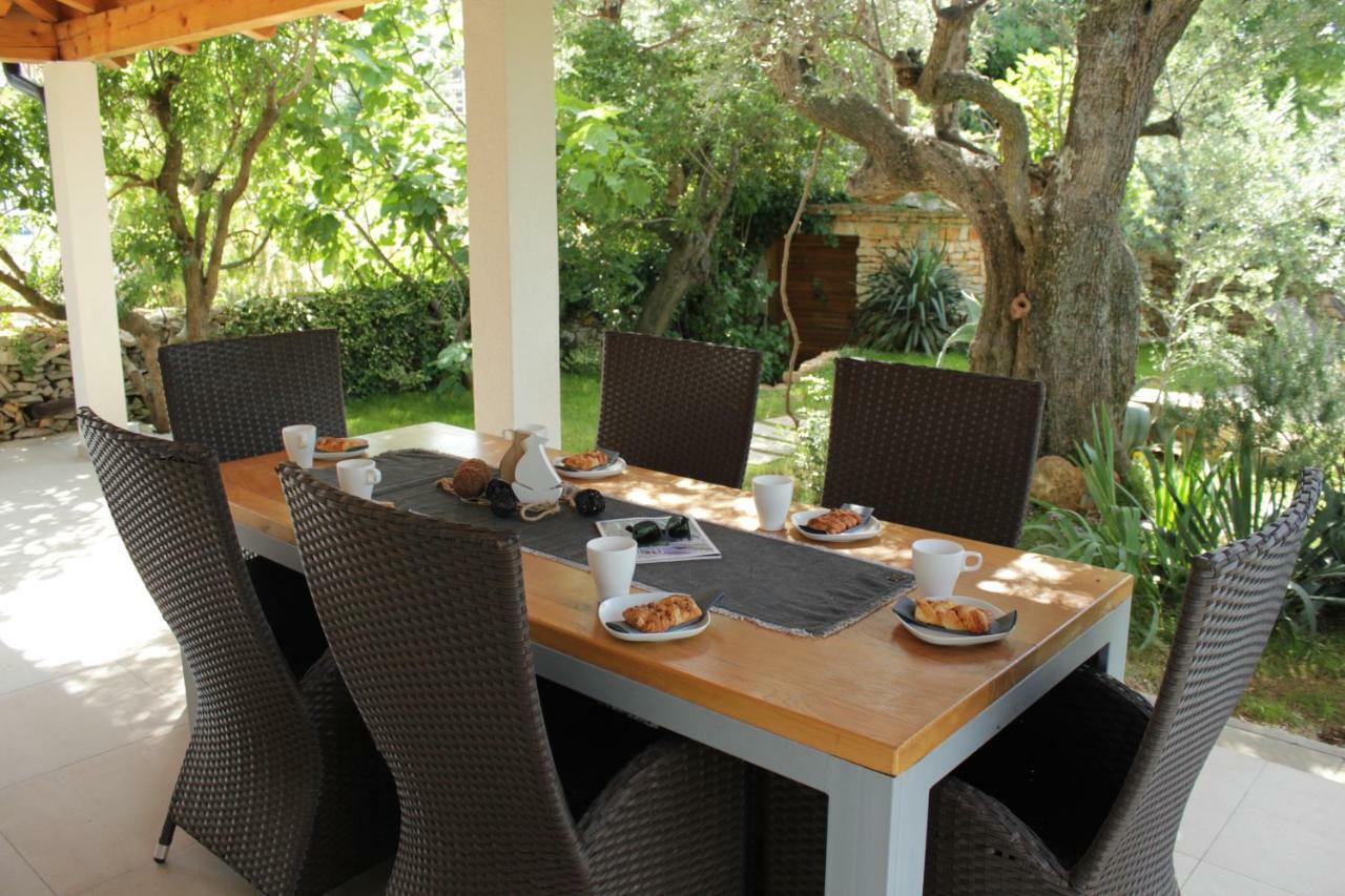 Holiday Home Liberta Krnica Dış mekan fotoğraf
